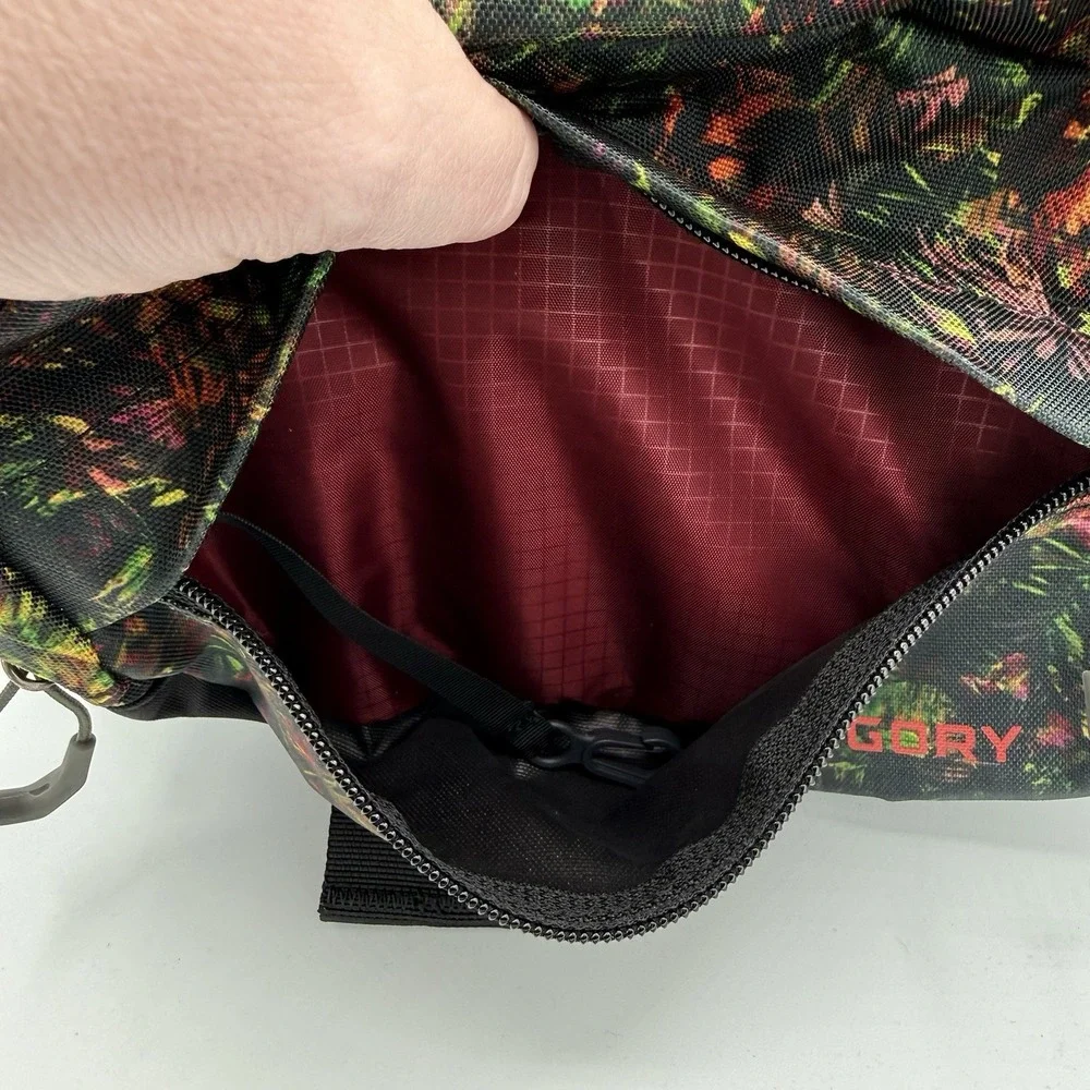 Gregory Waist Fanny Pack Floral Print Hiking Travel Crossbody Bag Obsidian Black